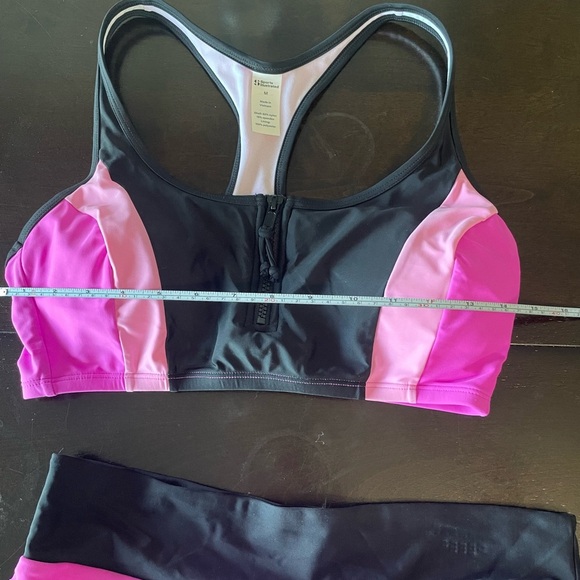 Sports Illustrated Swimsuit in Black and Pink - size medium Bikini Set - Picture 12 of 16